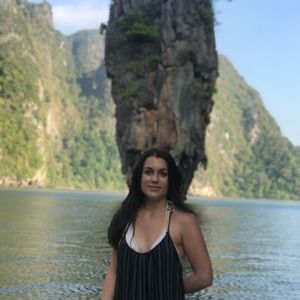 Meet your Posher, Emma